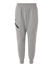 Load image into Gallery viewer, Under Armour 1379808 — Men's Unstoppable Fleece Joggers
